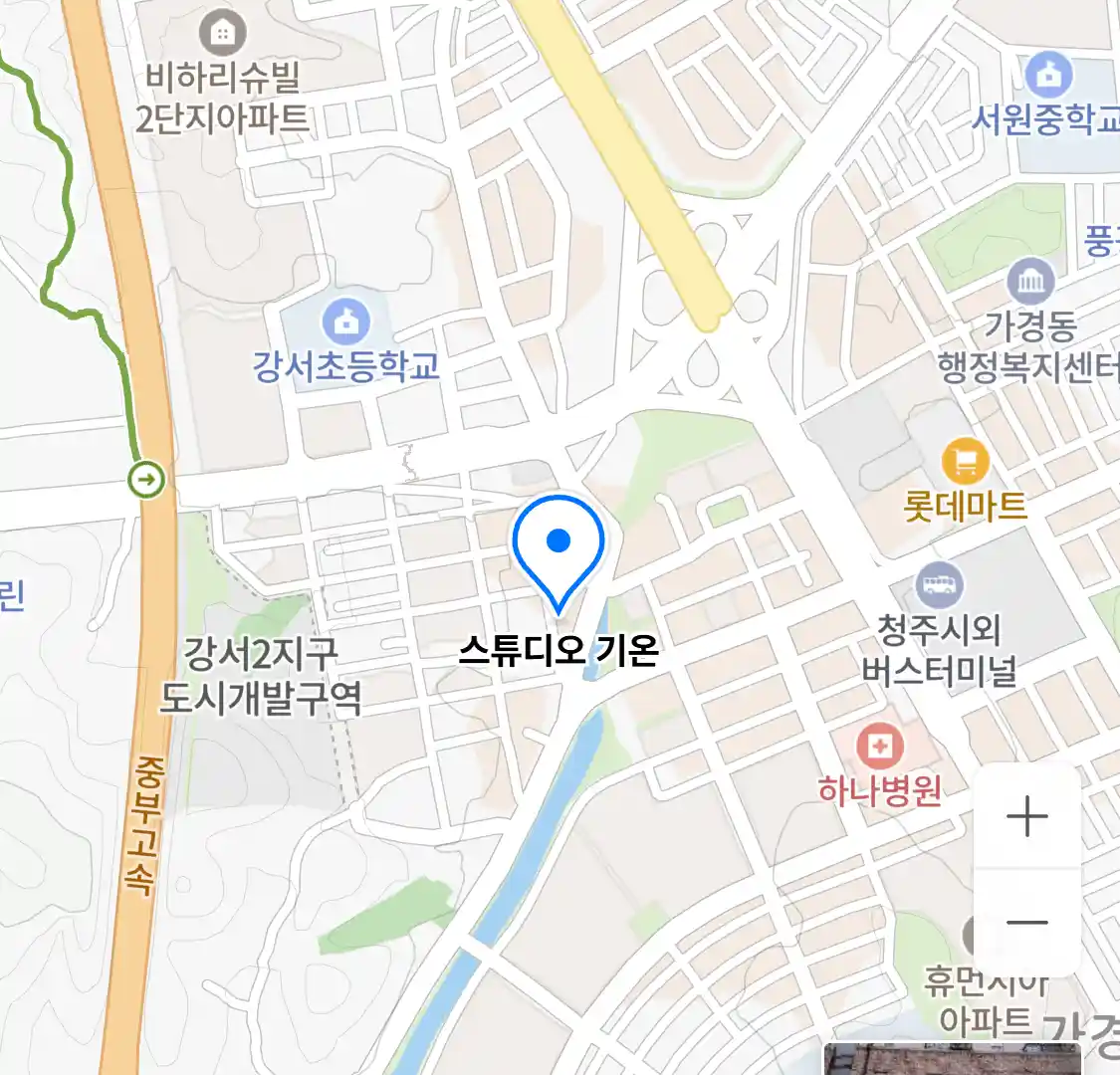 스튜디오 기온 위치