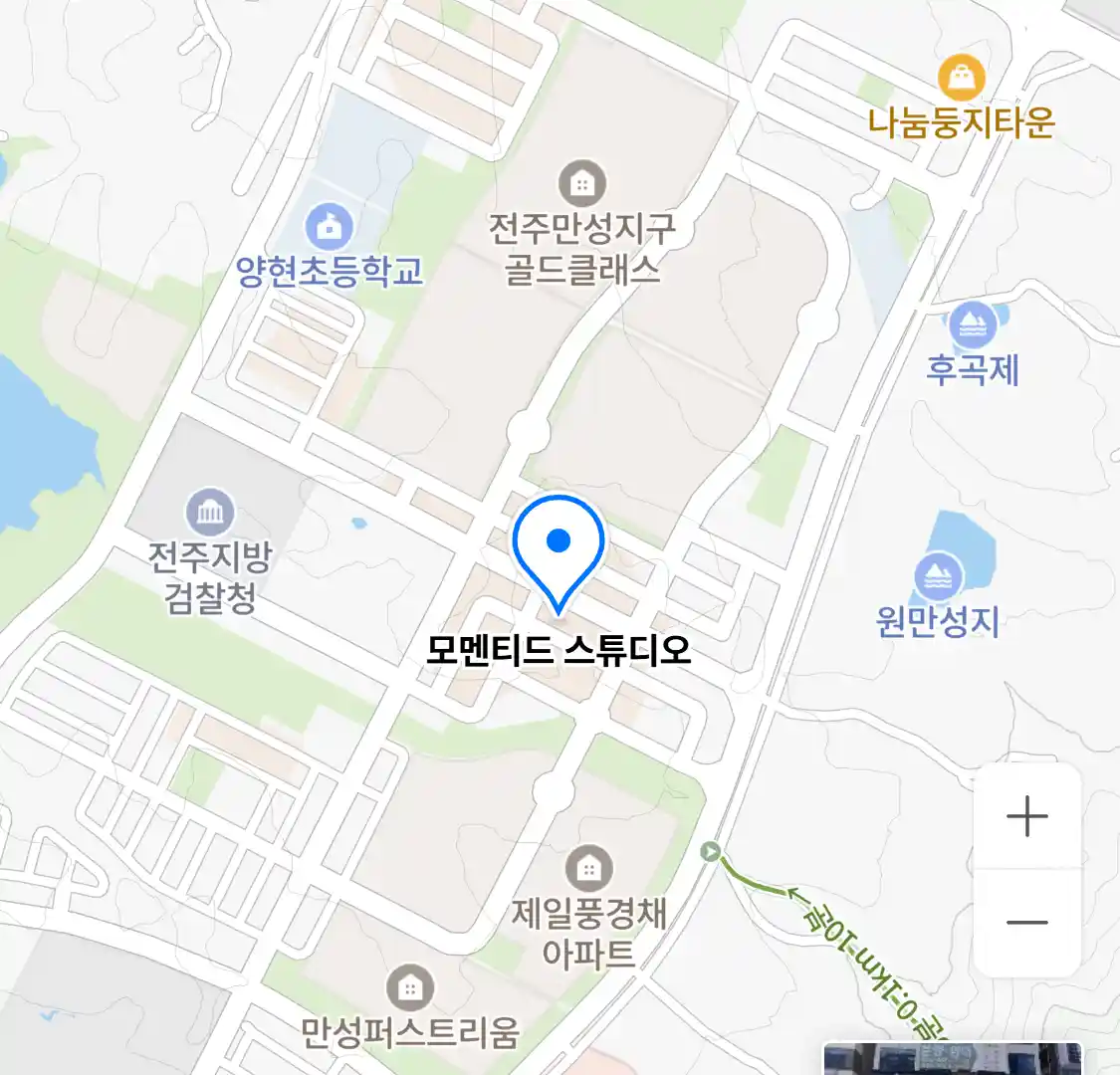 모멘티드 스튜디오 위치